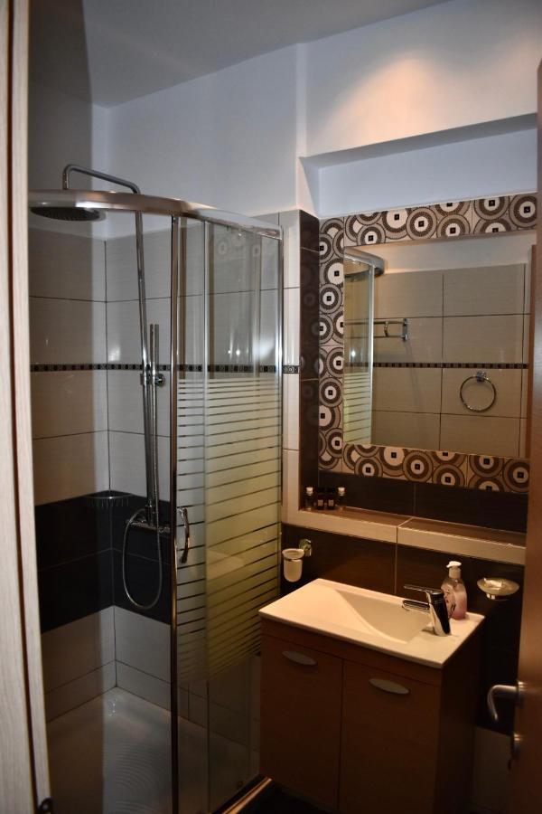 Minoa Hotel Naoussa Esterno foto