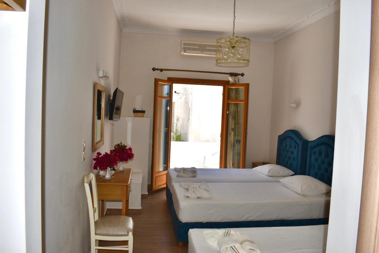 Minoa Hotel Naoussa Esterno foto