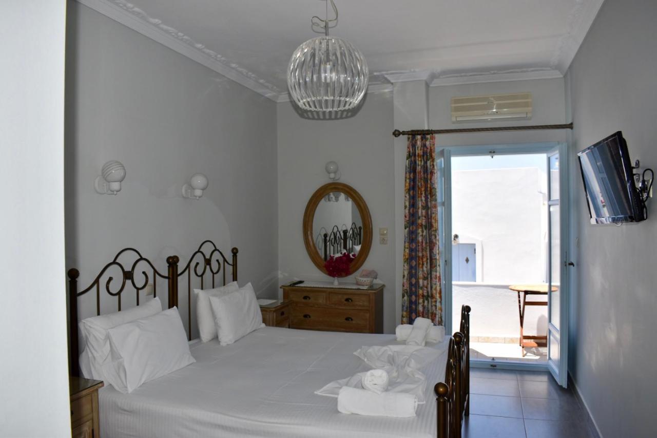 Minoa Hotel Naoussa Esterno foto