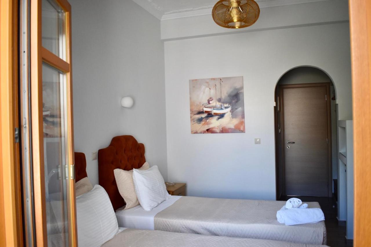 Minoa Hotel Naoussa Esterno foto