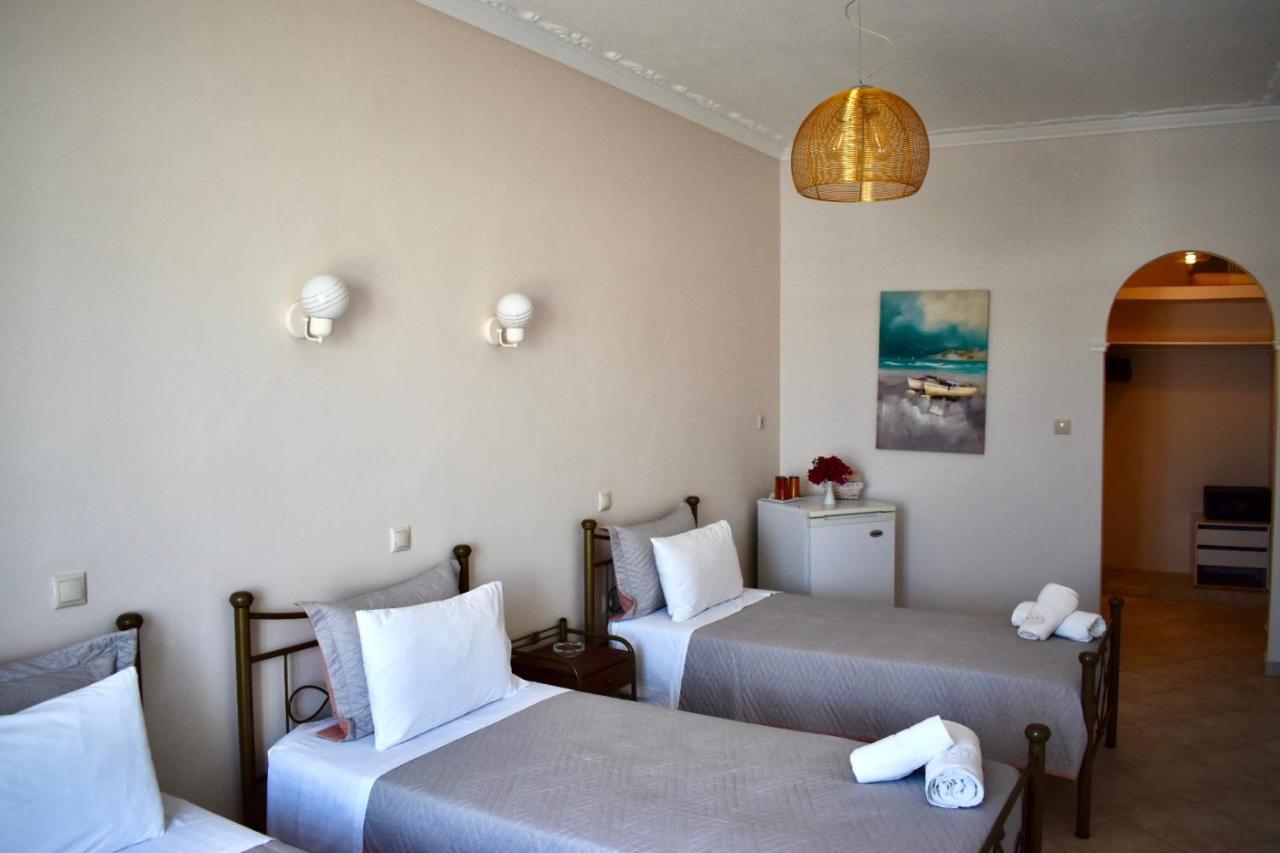 Minoa Hotel Naoussa Esterno foto
