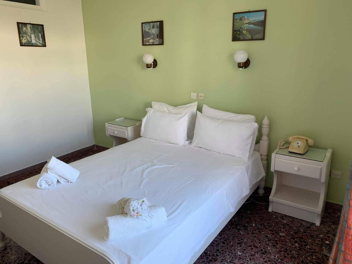 Minoa Hotel Naoussa Esterno foto